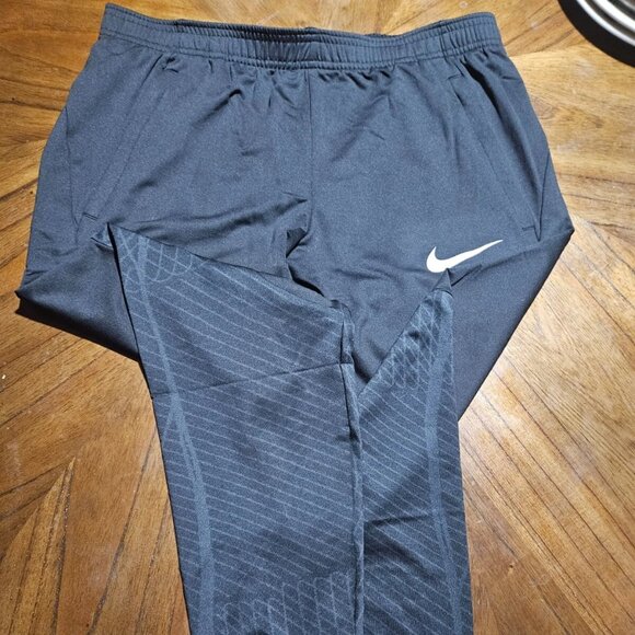 NIKE DRI-FIT MENS KNIT SOCCER PANTS LARGE SLIMFIT DR2563-010 - Picture 1 of 7